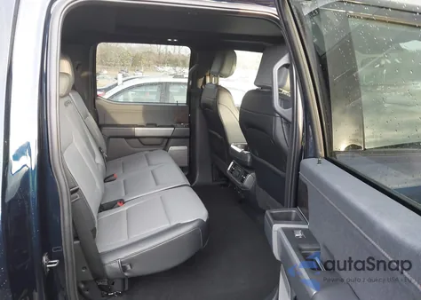 2023 Ford F-150 Lightning Lariat z USA, uszkodzony, nr VIN 1FT6W1EVXPWG58483